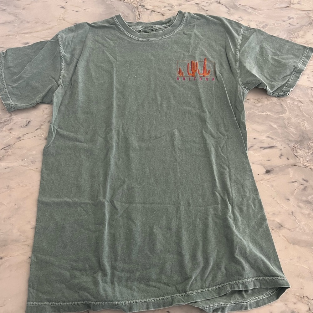 Green Urban Outfitters T-Shirt. Size Medium.